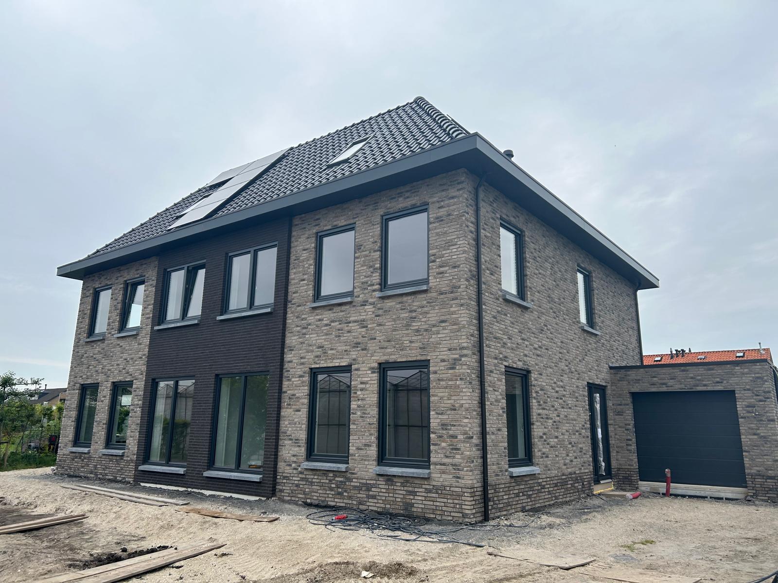 Twee-onder-een-kapwoning in Ter Aar